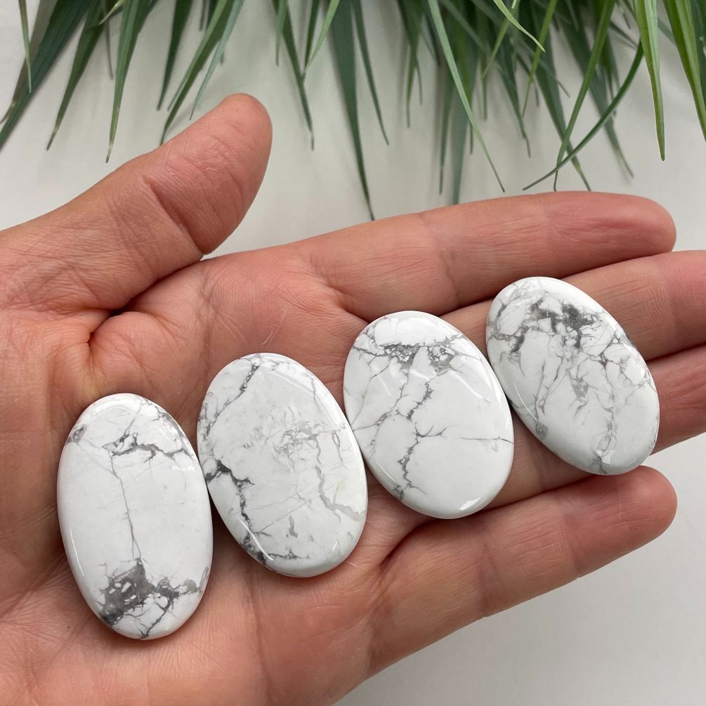 Howlite Cabochon - Round - 1pc Howlite Cabochon - Round - 1pc